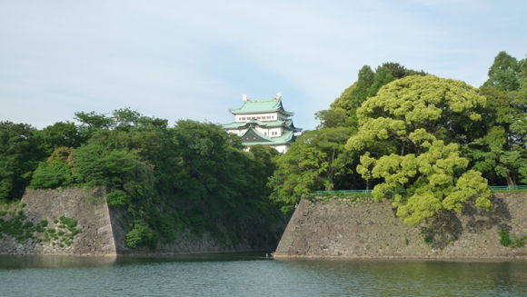 名古屋城を望む